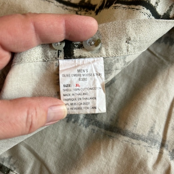 Woolrich Cream and Olive Casual Button Down Shirt with Animal Pattern - Picture 4 of 7